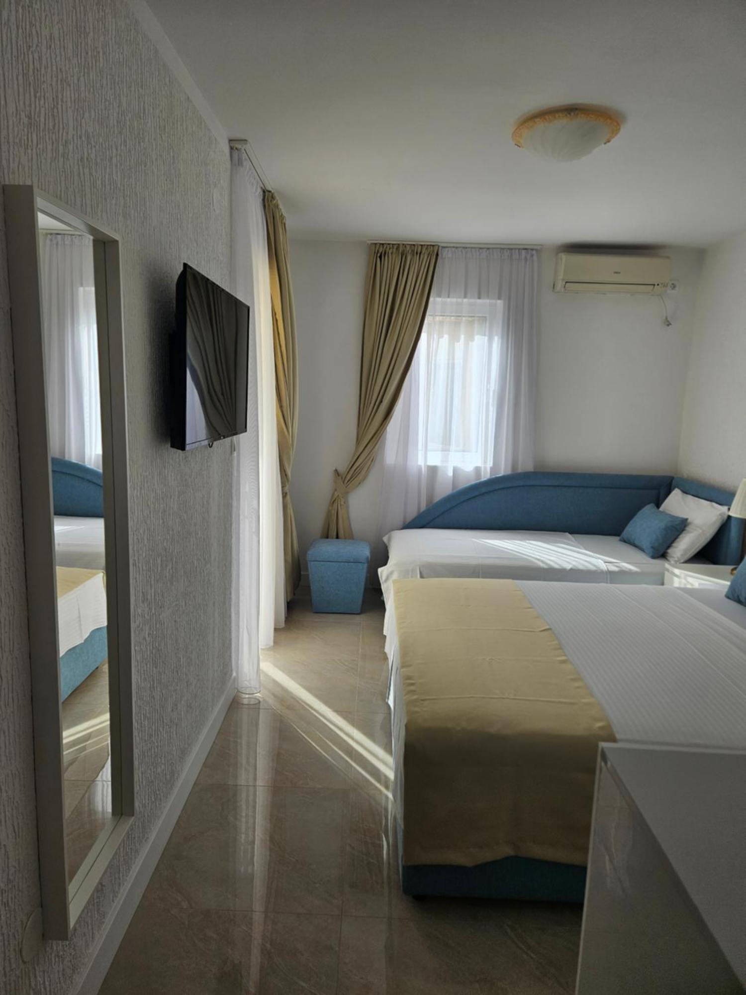 Venera Apartments Budva Luaran gambar